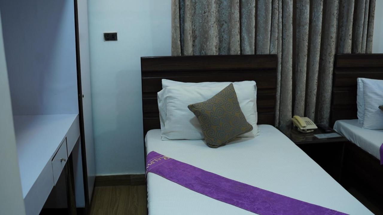 Hilton Bayview Lnn Hotell Karachi Eksteriør bilde
